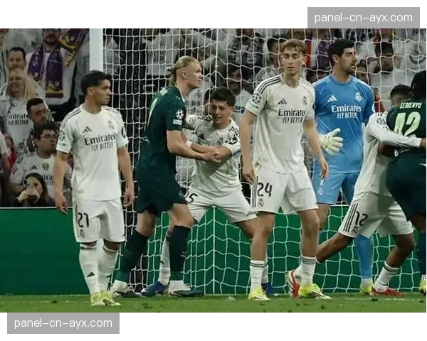 专访皇马防守教练：揭秘球队在定位球防守中的区域盯人训练